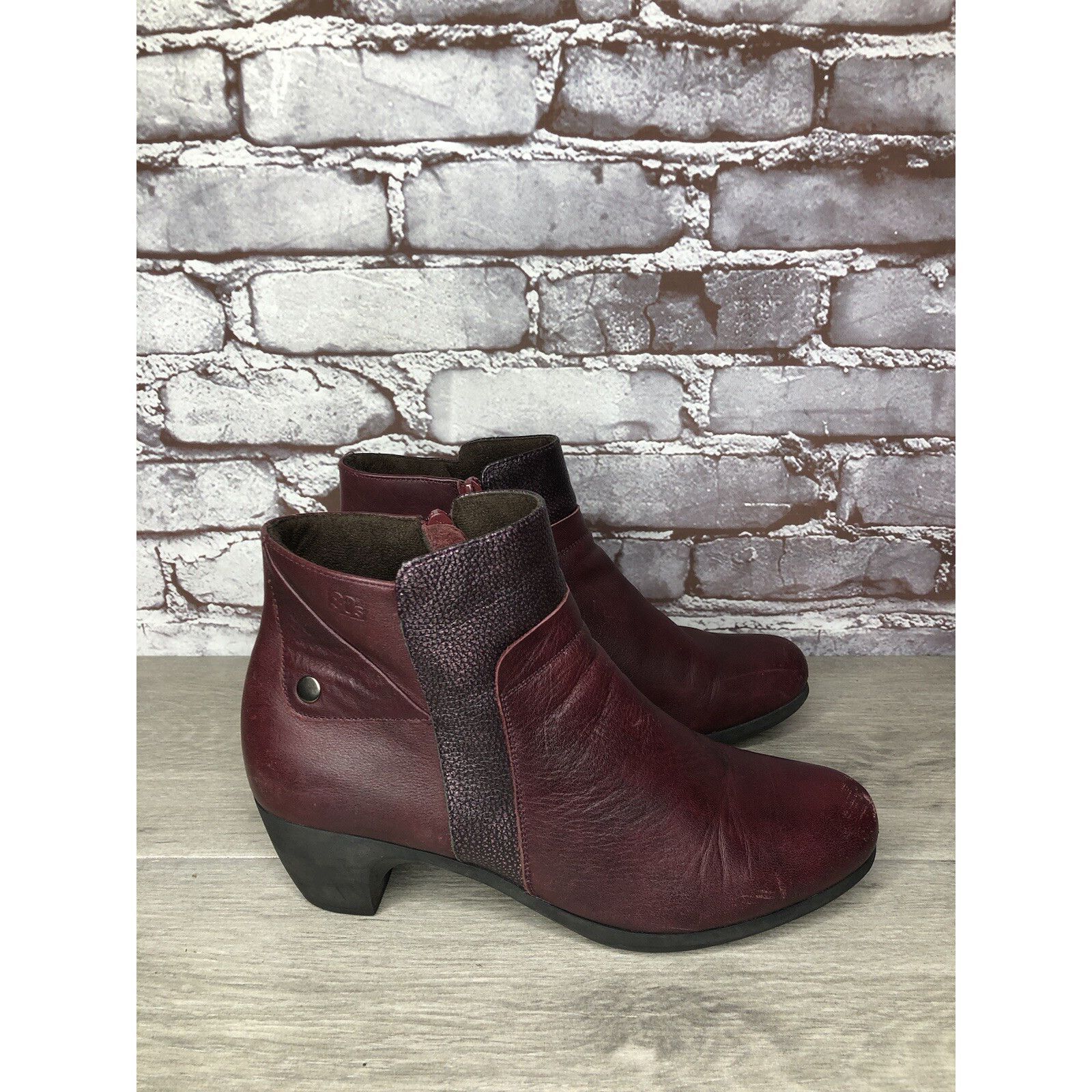 Other Treintas Burgundy Leather Pebble Ankle Side Zip Heel Boots W Size US 8.5 / IT 38.5 - 14 Thumbnail