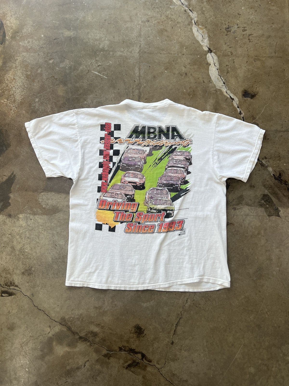 NASCAR × Vintage Vintage NASCAR 1993 MBNA Racing Tee Sz. XL Size US XL / EU 56 / 4 - 2 Thumbnail
