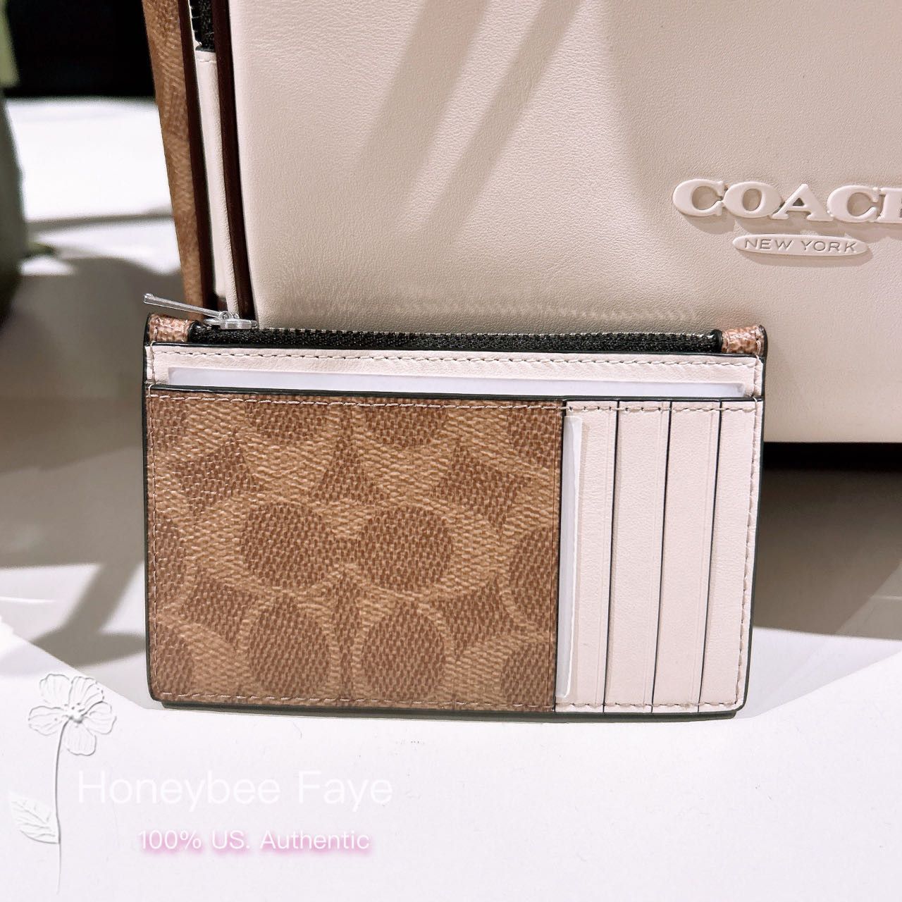Coach Zip Card Case In Signature CV764 Size ONE SIZE - 4 Thumbnail