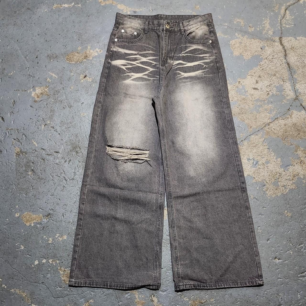 Japanese Brand Grey Ripped Baggy Faded Denim Size US 32 / EU 48 - 2 Thumbnail