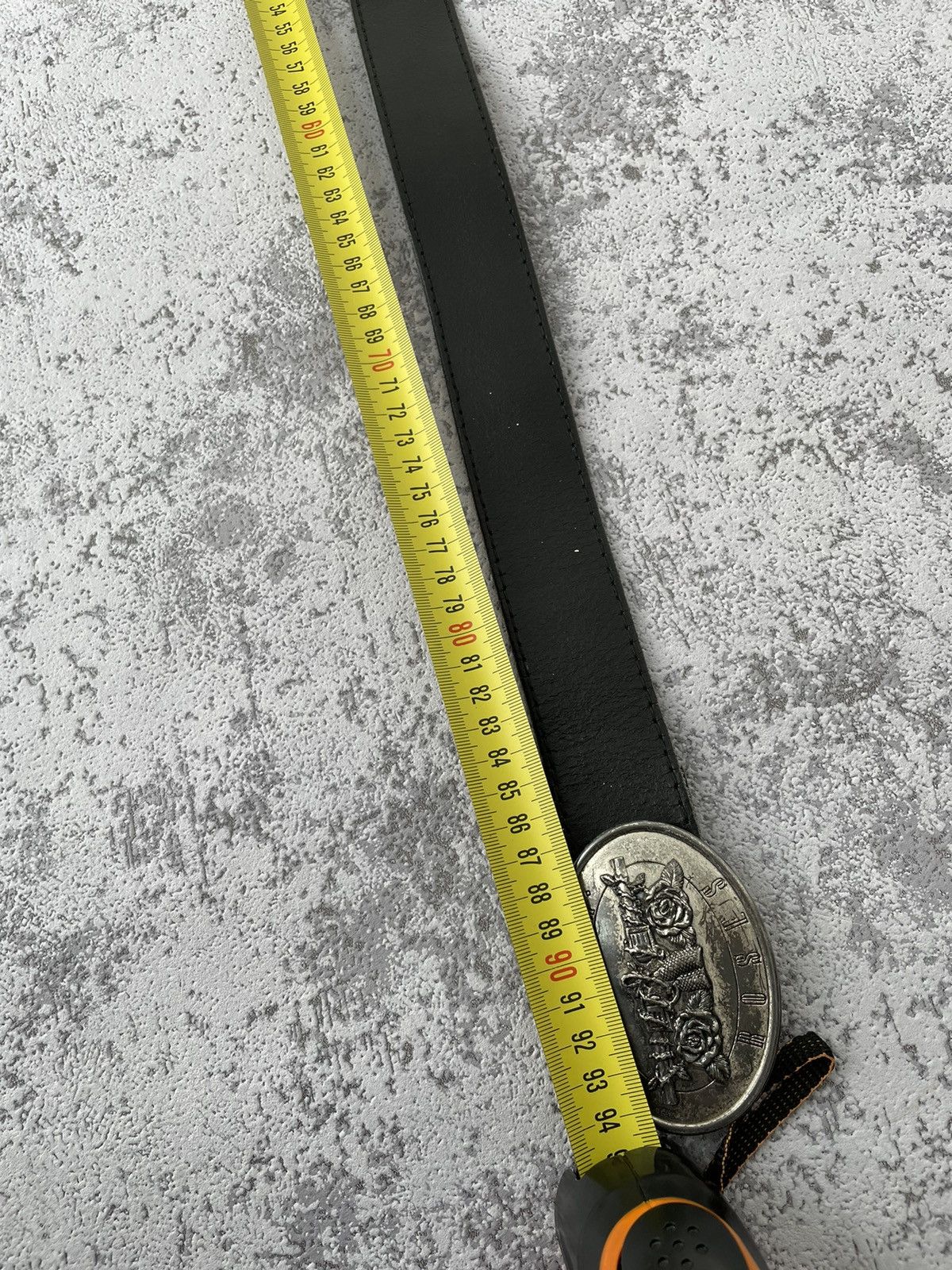 Band Tees × Guns N' Roses × Vintage Vintage Guns N Roses Leather Y2K Belt Size ONE SIZE - 7 Thumbnail