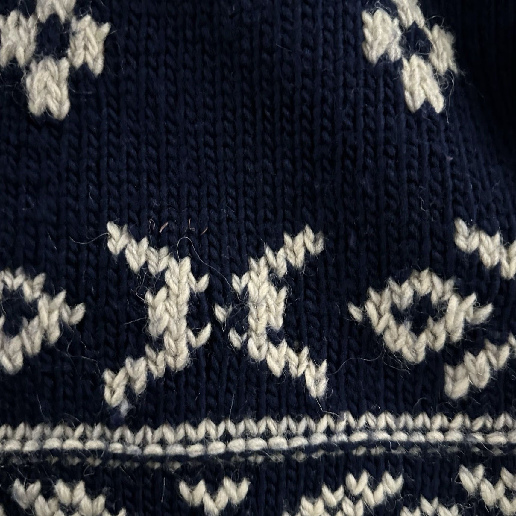 Ralph Lauren VINTAGE Ralph Lauren Womens Sweater Blue Size Large Snowflake 1995 Wool Alpaca Pullover KnIT Womens/Large/Blue Snowflake Vintage 1995 Wool Alpaca Size L / US 10 / IT 46 - 5 Thumbnail