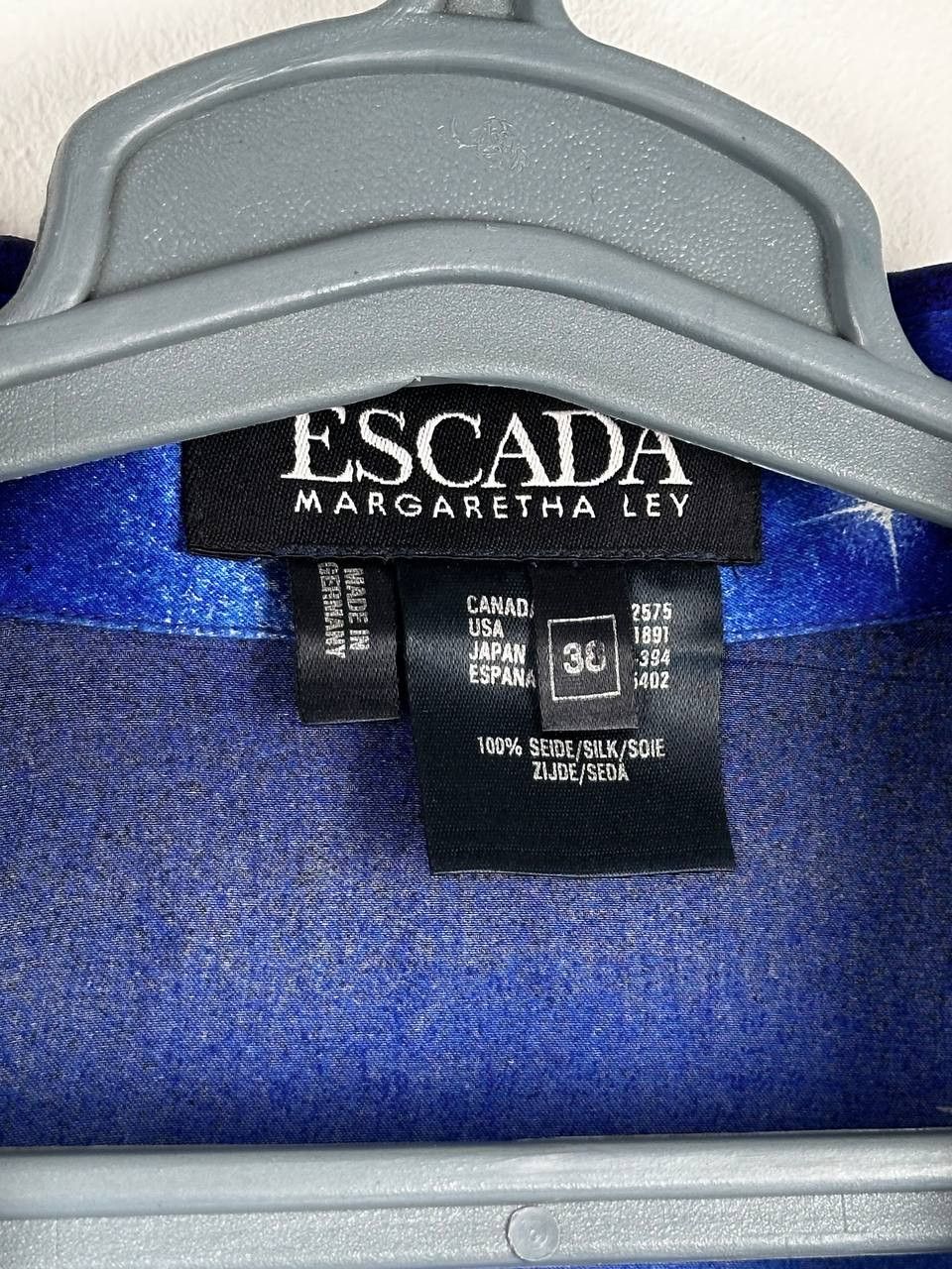 Escada × Vintage 90s Escada Margaretha Ley Blue Space Abstract Silk Blouse Size XS / US 0-2 / IT 36-38 - 6 Thumbnail