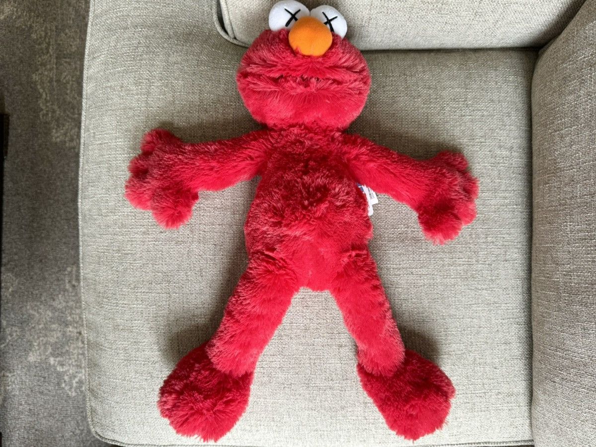 Kaws × Uniqlo FAST SHIP Sesame Street Elmo Red Plush Toy Doll Red Figure Size ONE SIZE - 5 Thumbnail