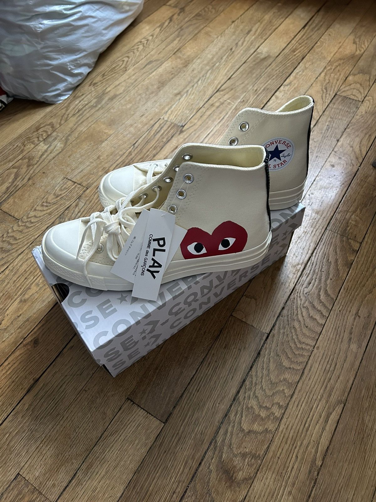 Comme des Garcons PLAY × Converse Sneakers montantes Converse x Comme des Garçons PLAY Blanc Size US 7 / EU 40 - 2 Thumbnail