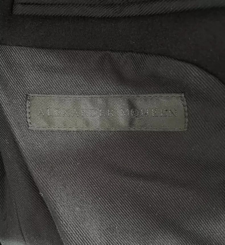 Alexander McQueen Alexander Mcqueen Show floral double-breasted coat Size US S / EU 44-46 / 1 - 6 Thumbnail