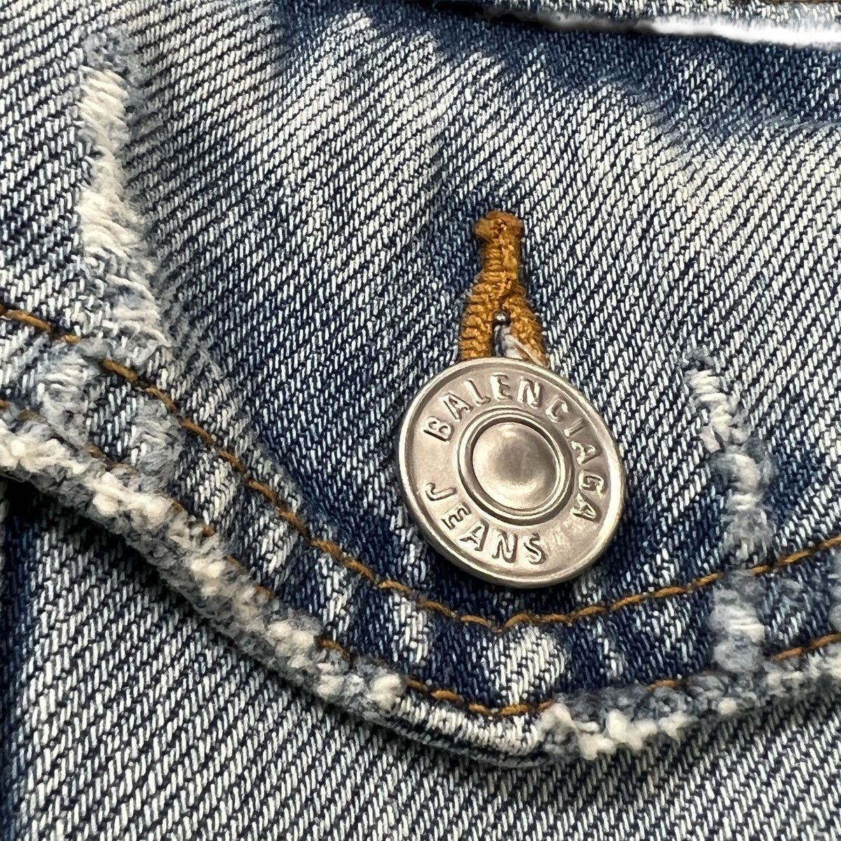 Balenciaga BALENCIAGA 2020AW Demna Gvasalia Distressed Denim Jacket Size US S / EU 44-46 / 1 - 5 Thumbnail
