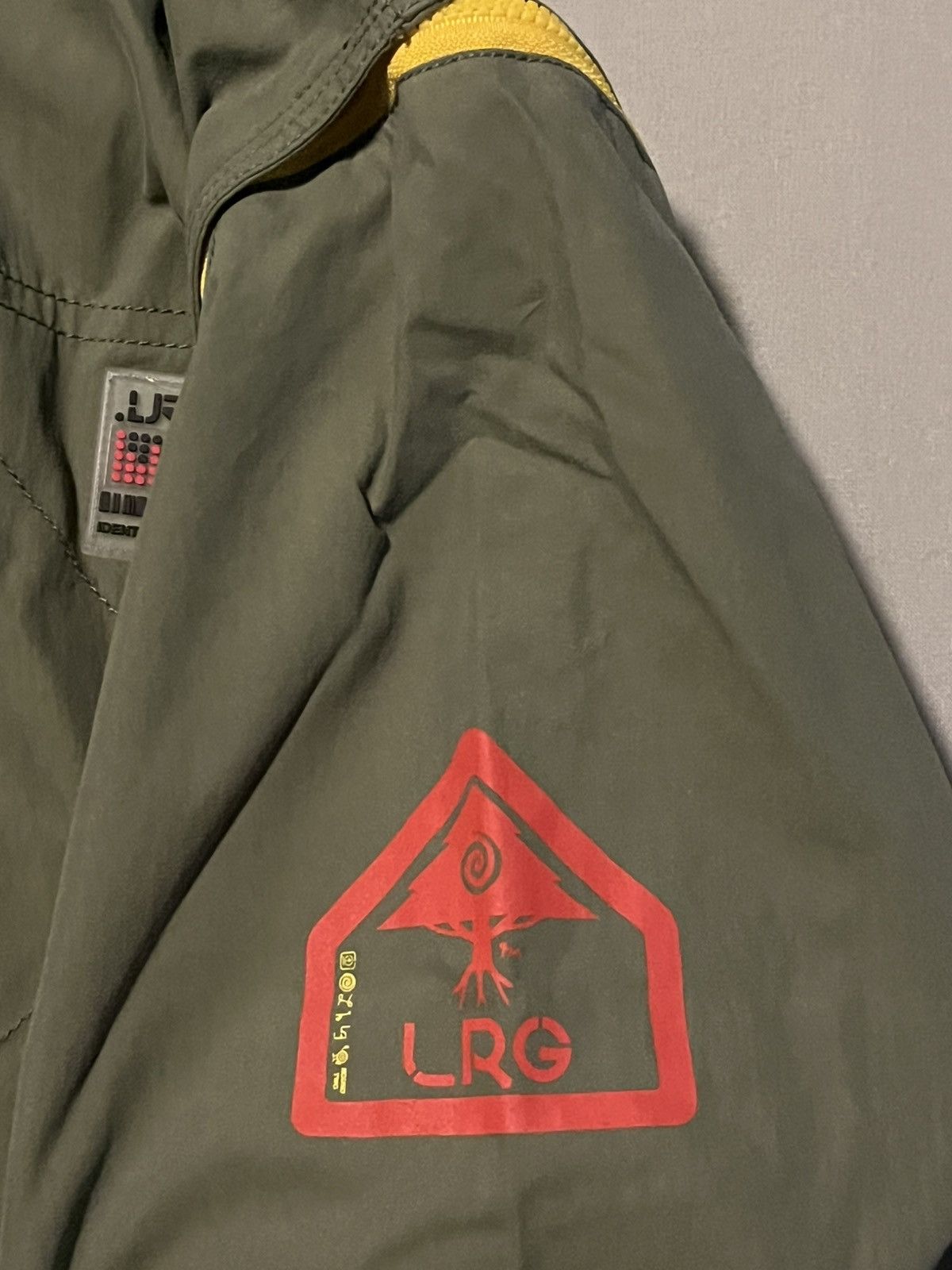 Round Two LRG L-R-G Lifted Research Group Round Two Cargo Jacket DS Size US L / EU 52-54 / 3 - 11 Thumbnail