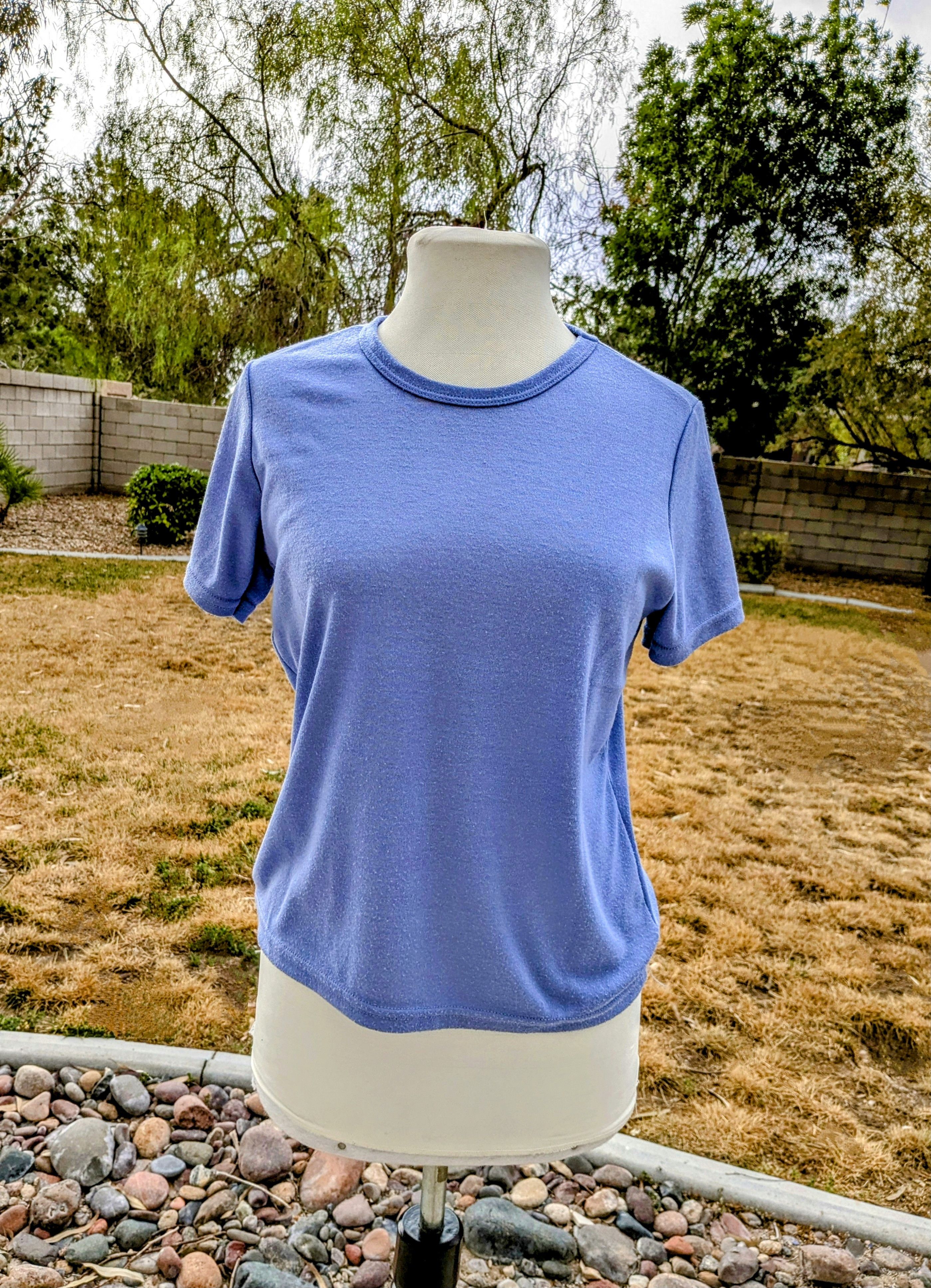 Designer TravelSmith Womens CoolMax Lilac Short Sleeve Shirt USA-Made Size S / US 4 / IT 40 - 1 Thumbnail