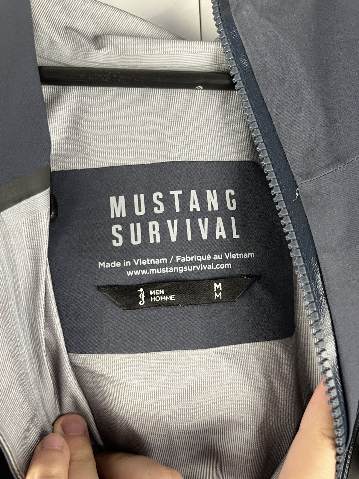 Other Mustang Survival Mattew Clark Full Zip Hooded Jacket Size US M / EU 48-50 / 2 - 7 Thumbnail