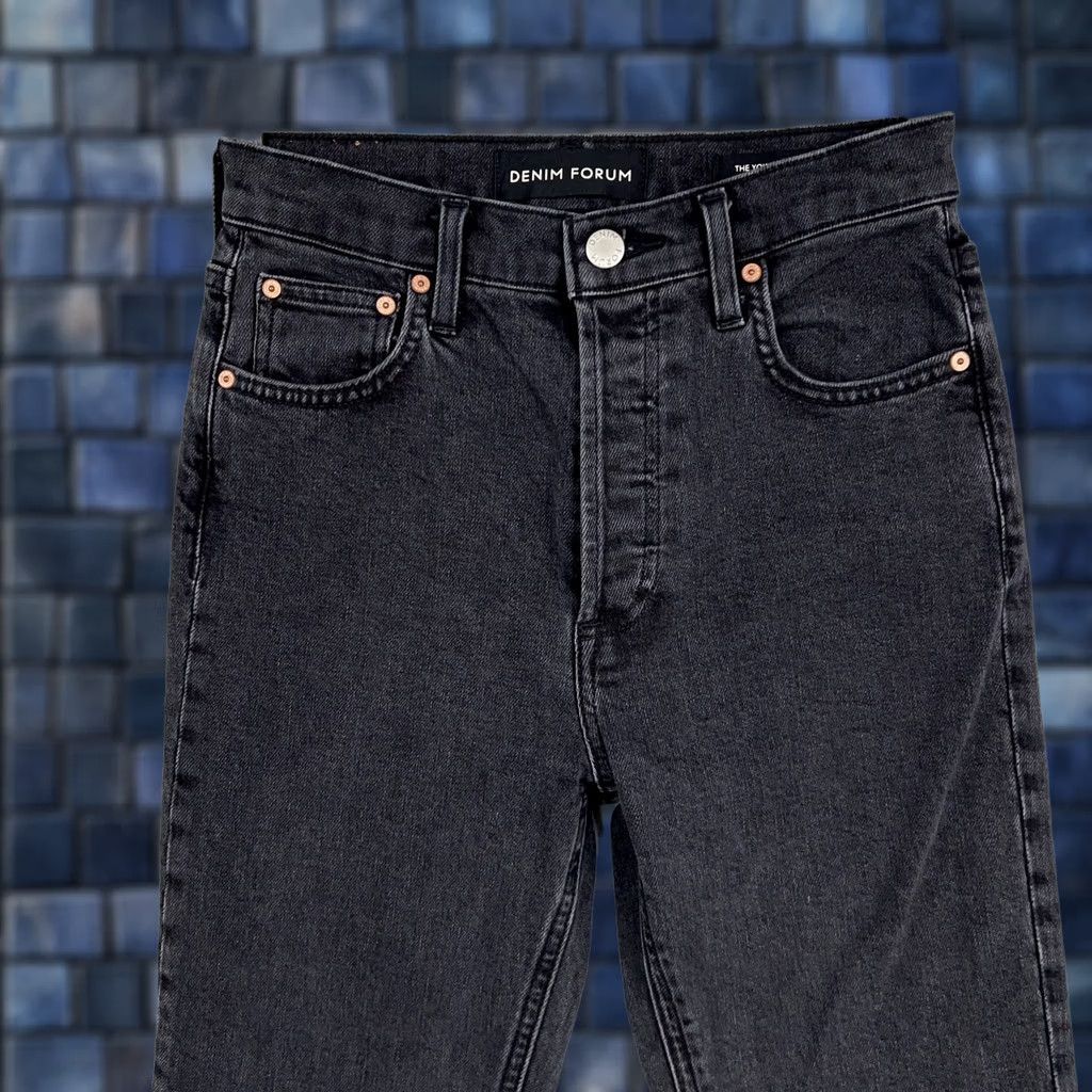 Aritzia Denim Forum Jeans Womens 24 Black Aritzia Yoko High Rise Slim Button Fly Size 42" / US 20 - 1 Thumbnail