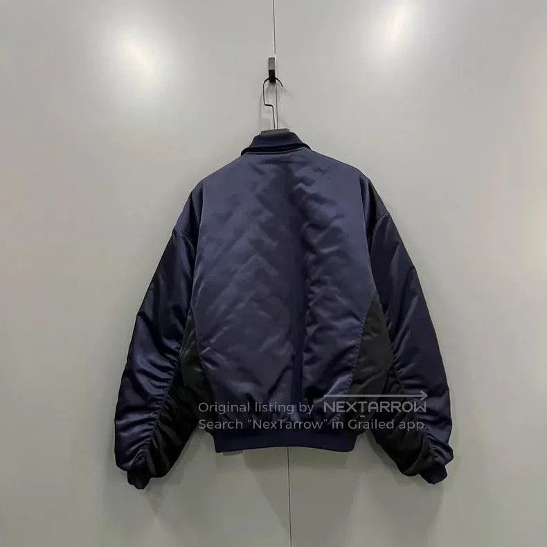 Balenciaga Balenciaga Embroidered Logo Jacket in Navy. Size US L / EU 52-54 / 3 - 2 Thumbnail