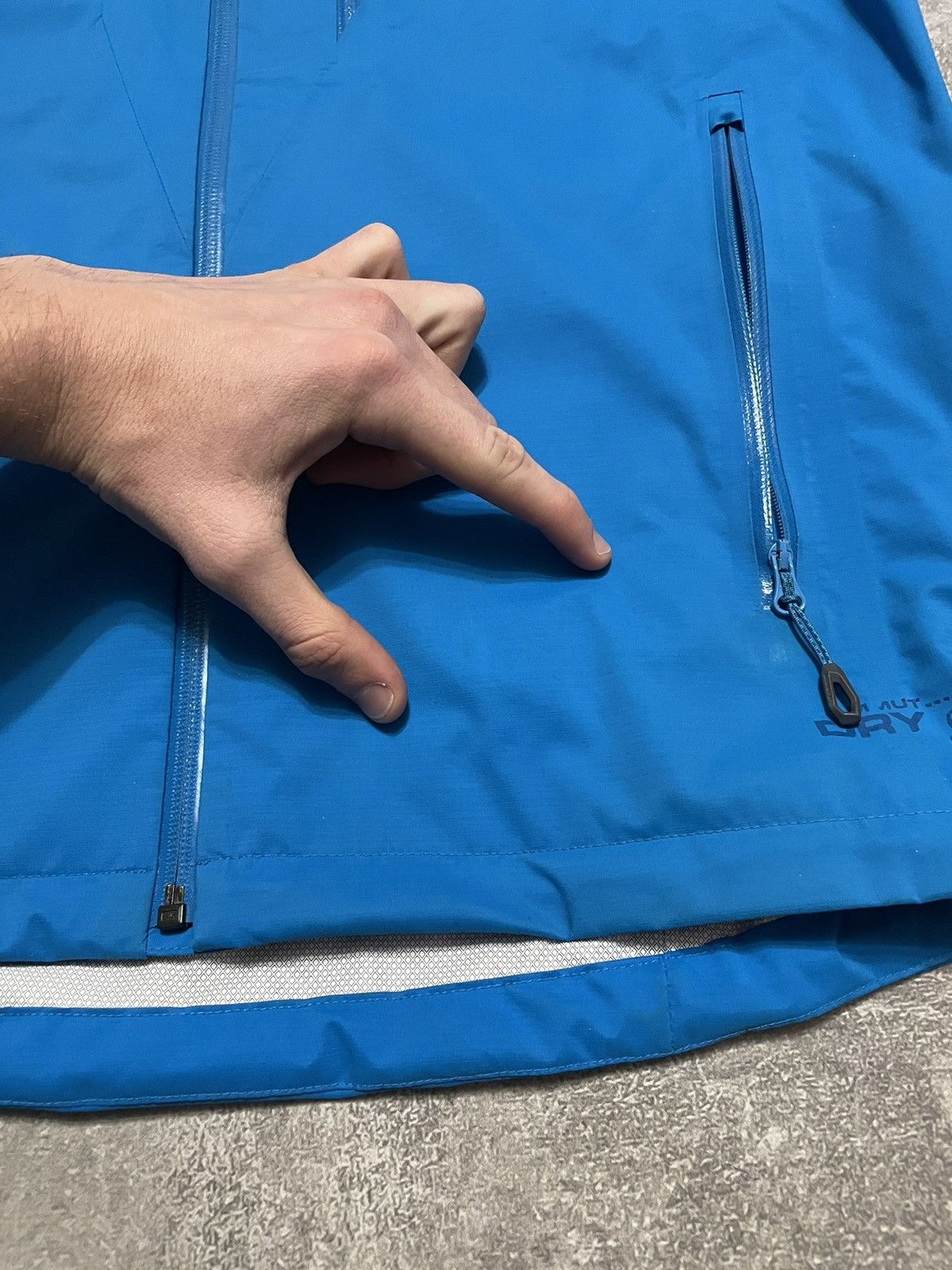 Mammut Vintage Mammut Dry Tech Premium Jacket Windbreaker Size US L / EU 52-54 / 3 - 11 Thumbnail
