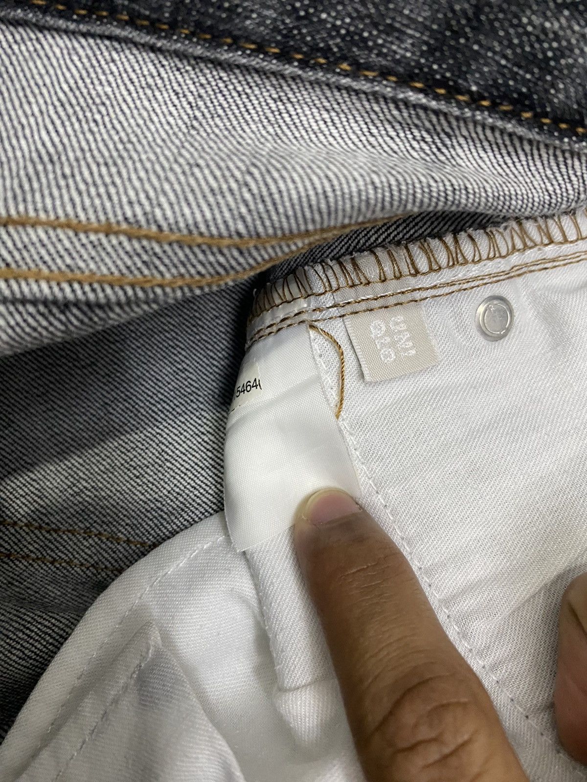 Uniqlo FLARE🔥FADED BLACK DISTRESSED DENIM FLARE DENIM JEANS UNIQLO Size US 31 - 9 Thumbnail