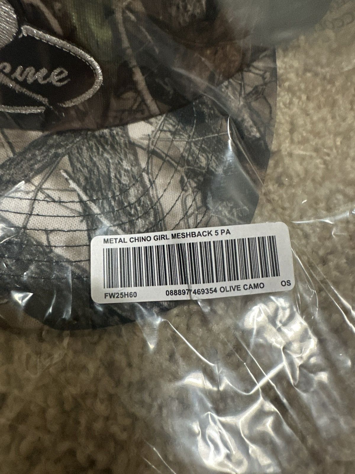Supreme SUPREME METAL CHINO GIRL MESHBACK 5 PANEL HTC OLIVE CAMO DS Size ONE SIZE - 3 Thumbnail