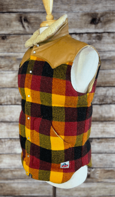 Rocky Mountain Featherbed Rocky Mountain Featherbed Bape Down Vest Size 42 Size US L / EU 52-54 / 3 - 2 Thumbnail