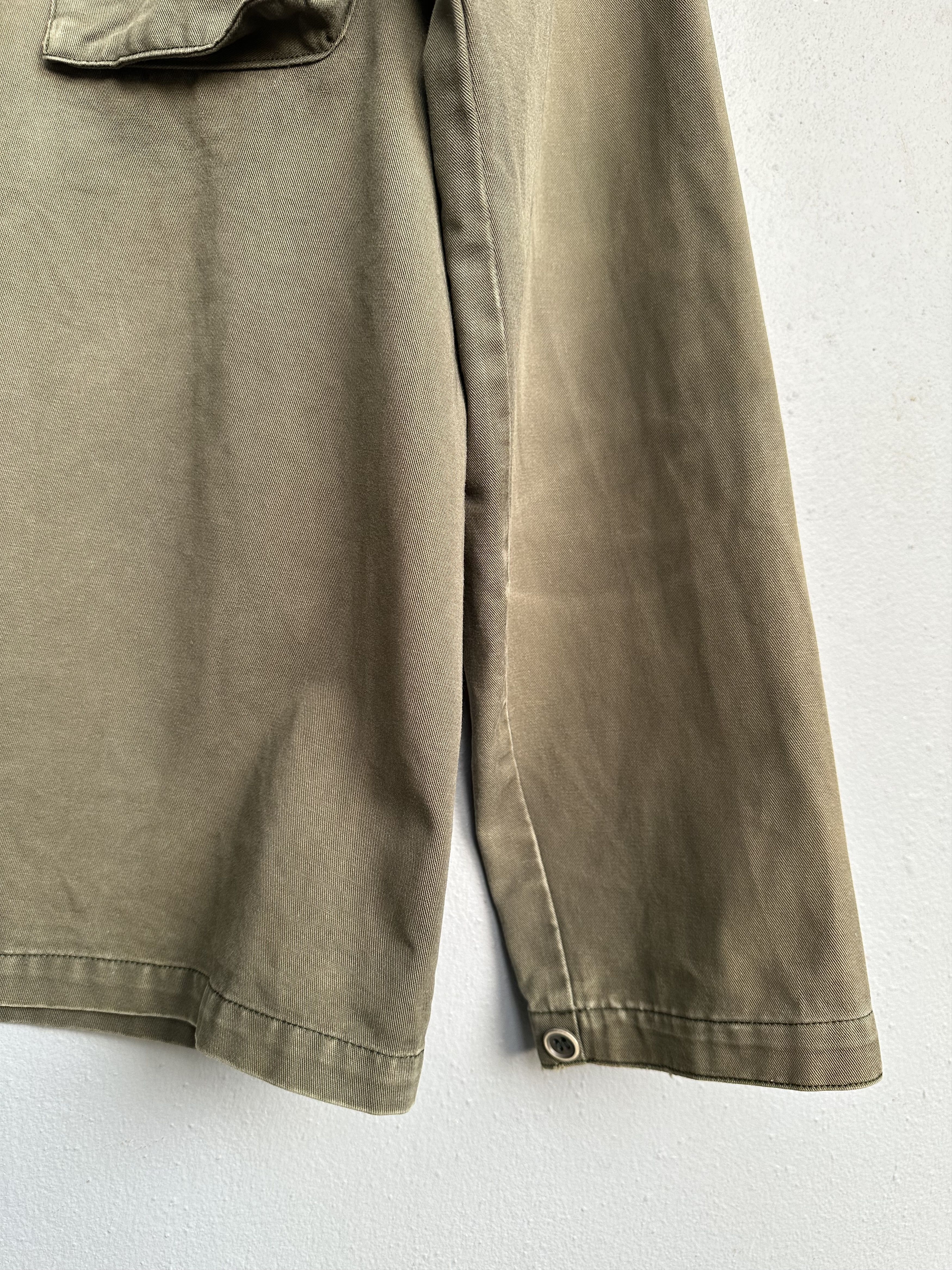 Vintage Vintage World Wide Love Chore Distressed Worker Jacket Size US L / EU 52-54 / 3 - 7 Thumbnail