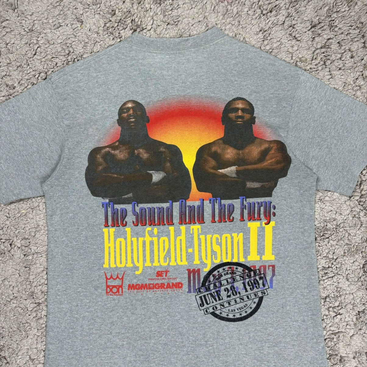 Vintage Vintage Mike Tyson VS Holyfield T-shirt Size US M / EU 48-50 / 2 - 5 Thumbnail