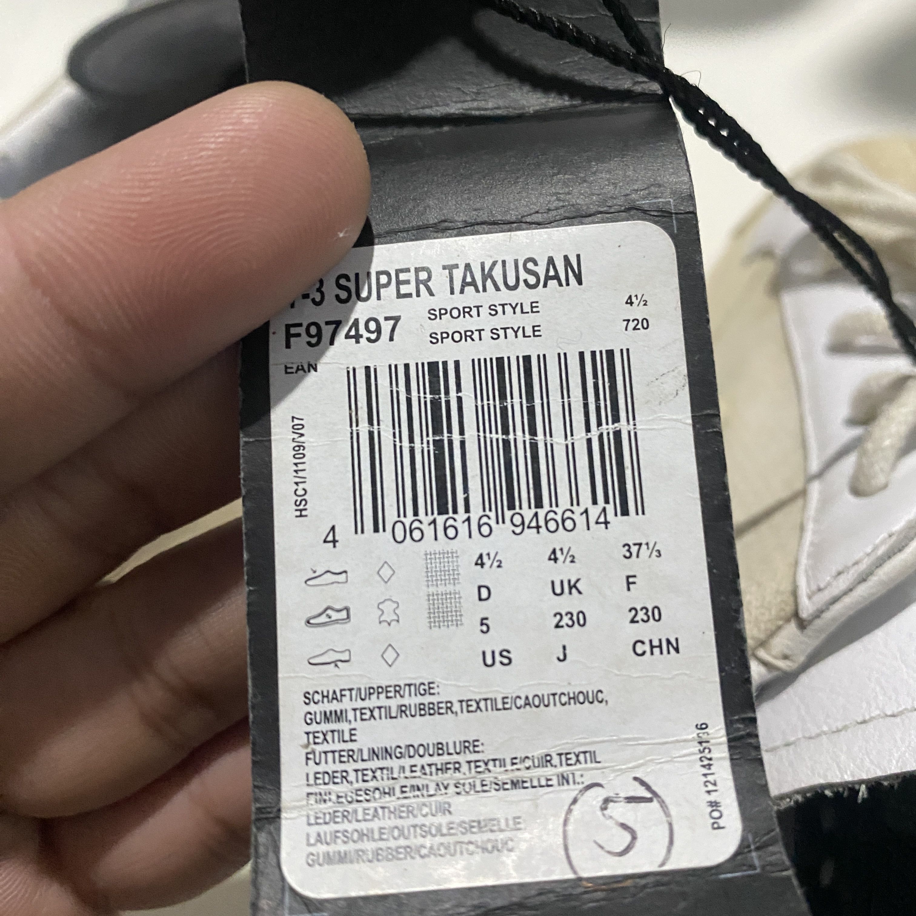 Yohji Yamamoto Y-3 Yohji Yamamoto Tukasan Sneakers 6 Size US 6 / EU 39 - 7 Thumbnail