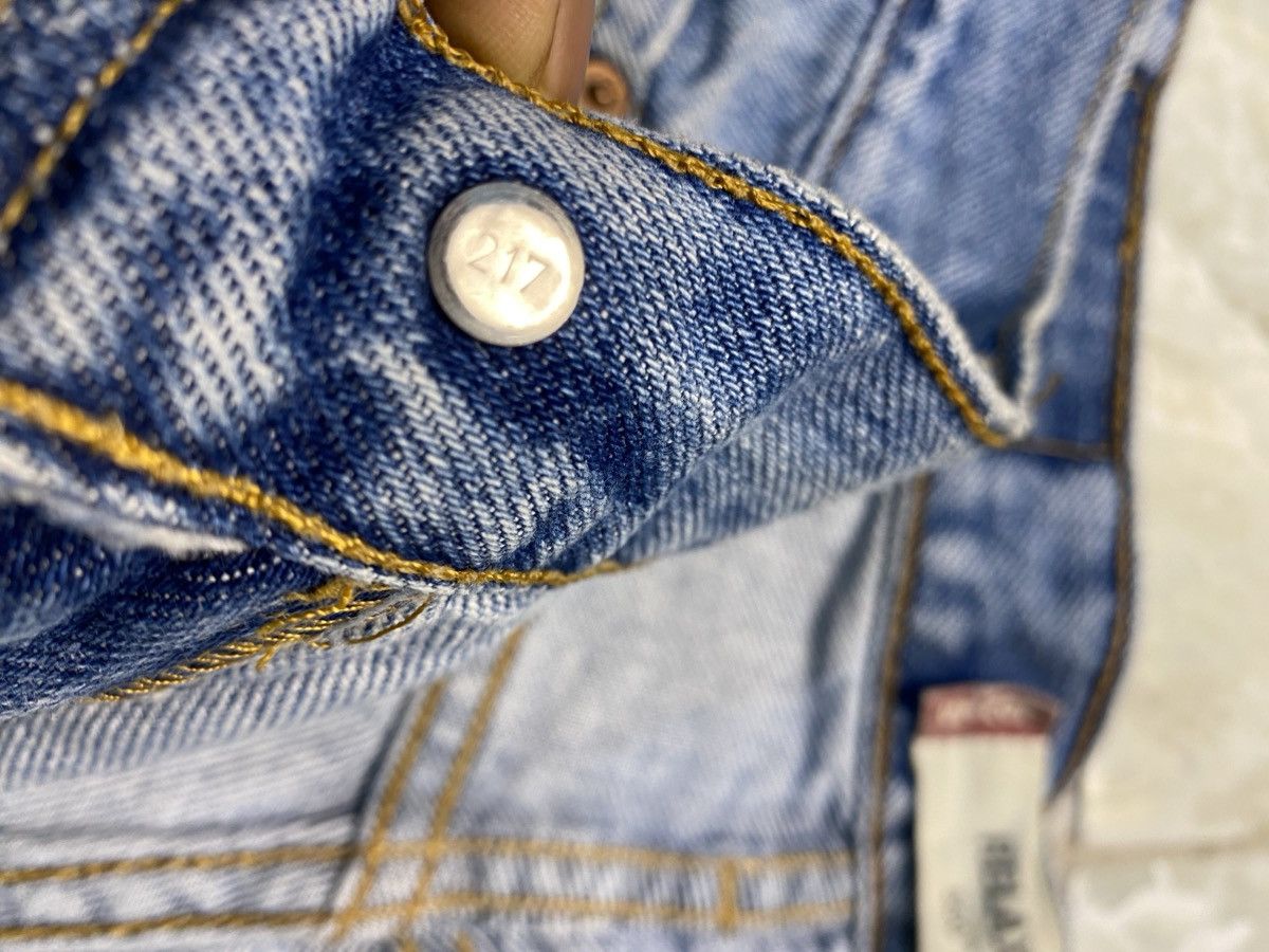 Levi's Vintage Levi’s 550 Relaxed Fit Blue Denim Pants single r Size US 34 / EU 50 - 13 Thumbnail