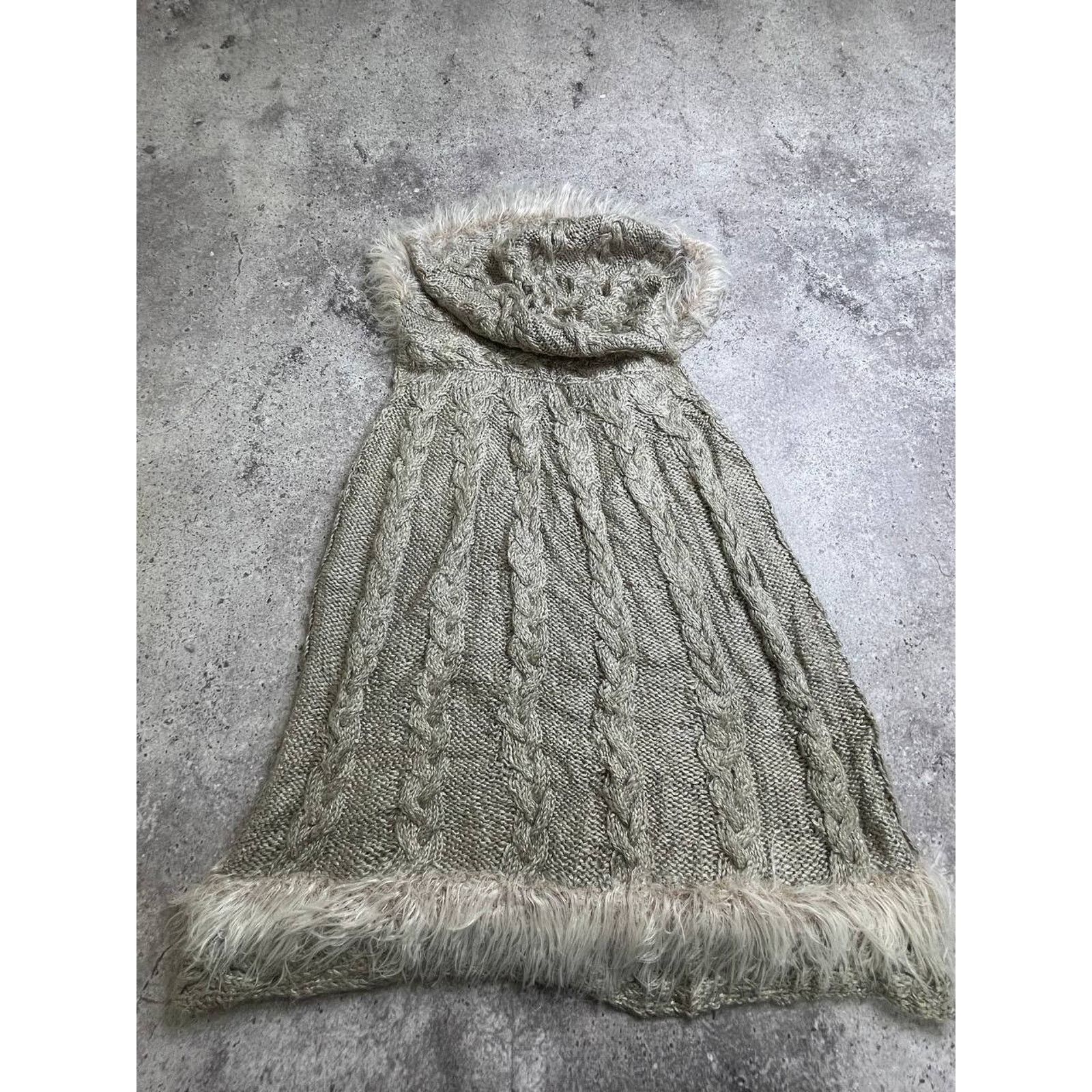 Japanese Brand Vintage Cable Knit Hooded Poncho with Faux Fur Trim Beige Size M / US 6-8 / IT 42-44 - 6 Thumbnail