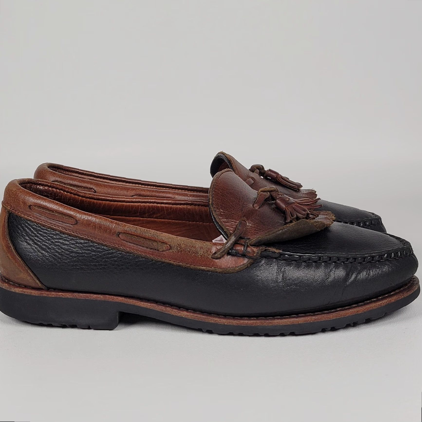Allen Edmonds VINTAGE Allen Edmonds Nashua Two Tone Black Brown Tassel Loafers Size 10 EEE Mens Leather Slip On Casual Shoes Size US 10 / EU 43 - 2 Thumbnail