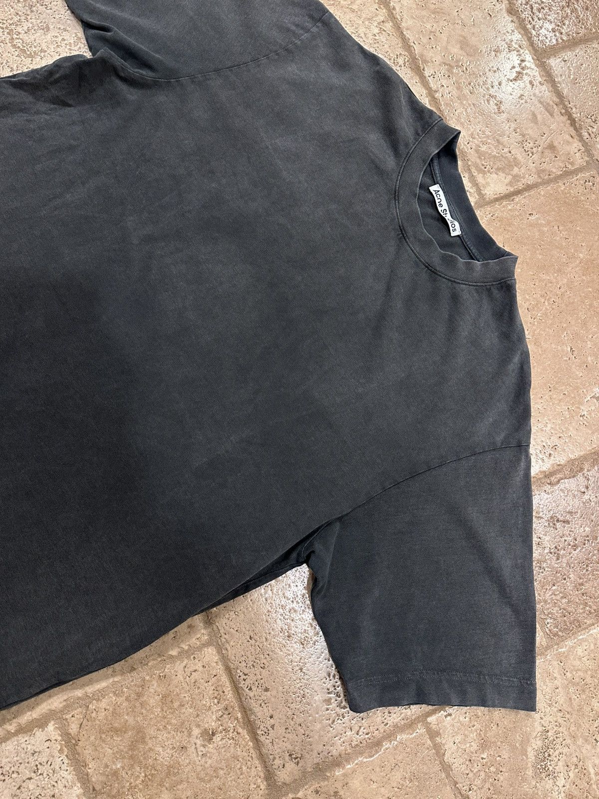 Acne Studios Acne Studios Relaxed Vintage Fade Graphite Crew Neck Tee Size US L / EU 52-54 / 3 - 5 Thumbnail