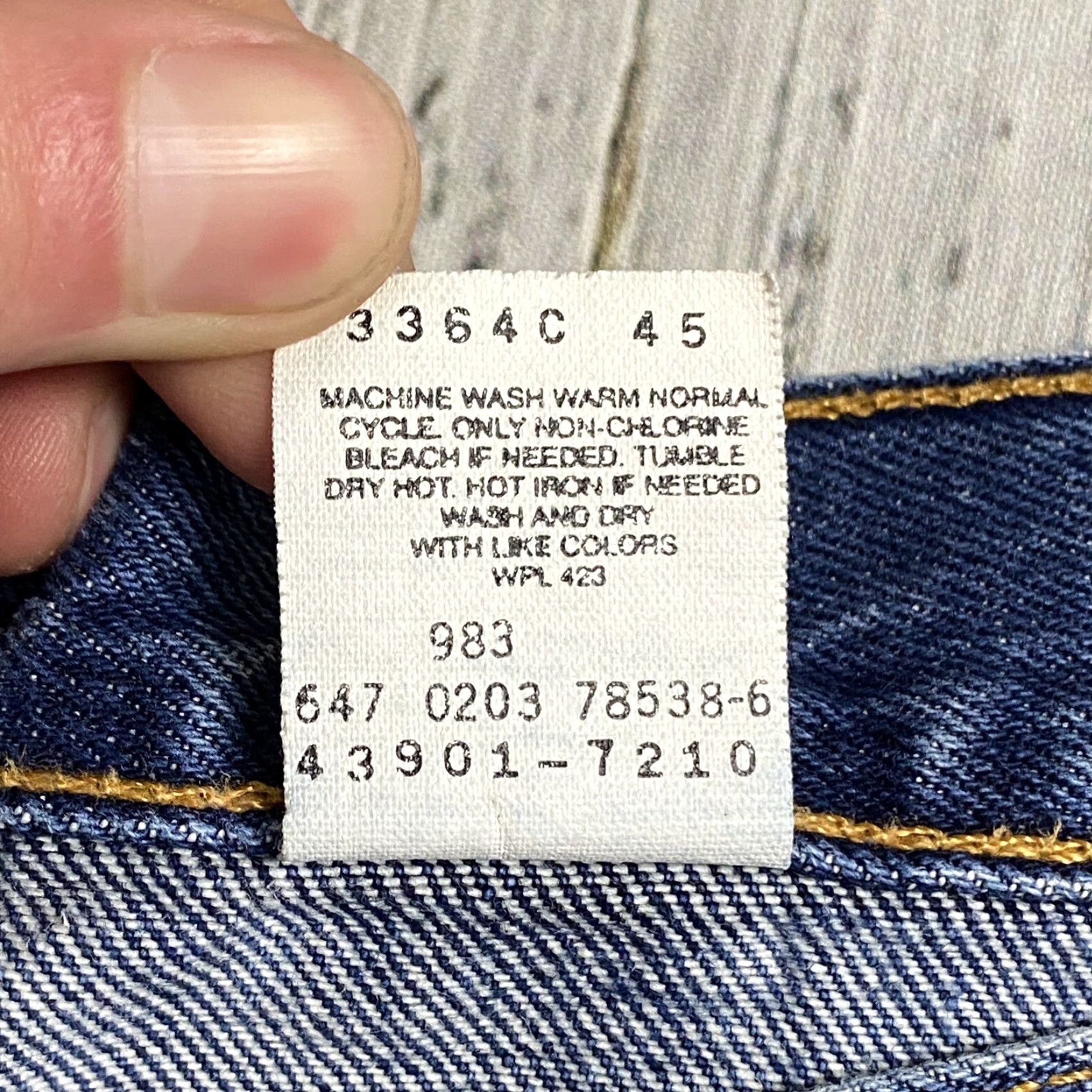 Levi's VINTAGE Levi's 901 Straight Leg Jeans 34x30 Medium Wash Distressed 90s Mens Size US 34 / EU 50 - 6 Thumbnail