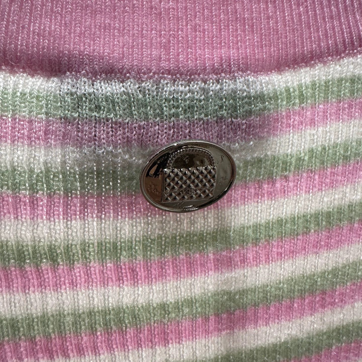 Chanel Chanel apr545 25 Stripe Cashmere Jacquard Short Sleeve 40 Size M / US 6-8 / IT 42-44 - 9 Thumbnail