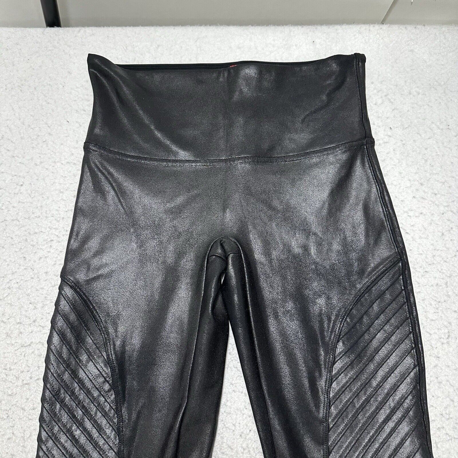 Spanx SPANX Medium Faux Leather High Waisted Moto Leggings Black Size 30" / US 8 / IT 44 - 2 Thumbnail