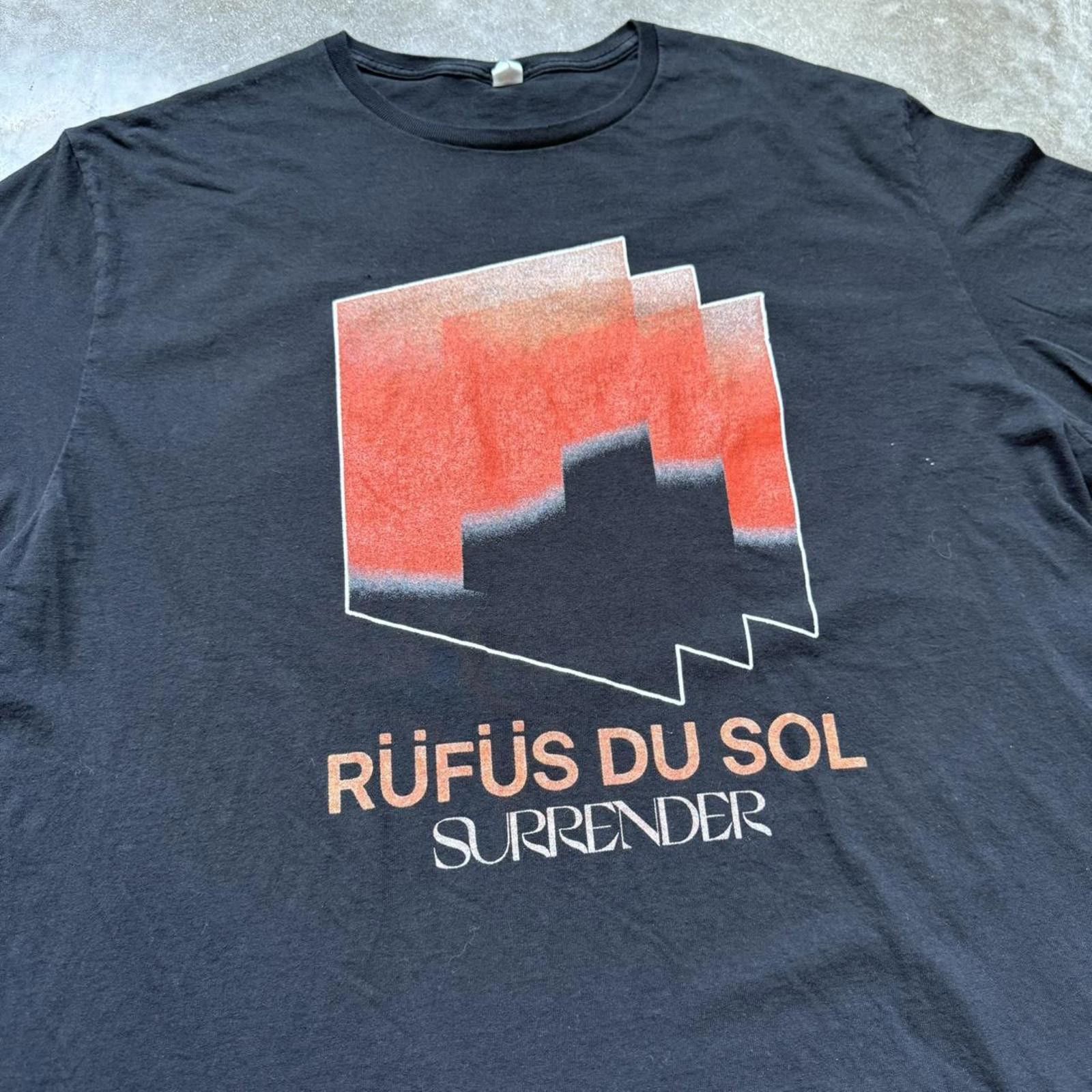 Other Rüfüs Du Sol “Surrender” Tour 2022 Merch Graphic T-shirt Size US XL / EU 56 / 4 - 3 Thumbnail