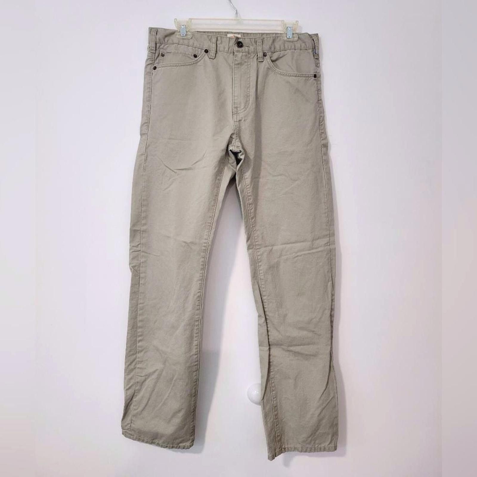Dockers Dockers Stylish Men's Khaki Pants - Size 32 x 32 Size US 32 / EU 48 - 1 Thumbnail