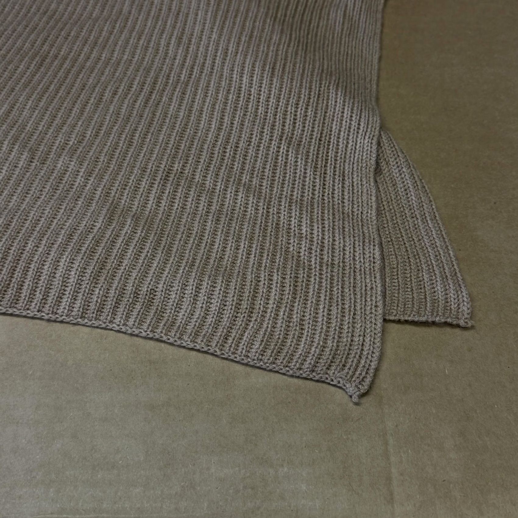 Vintage The Limited Sweater Cape Womens One Size Beige Viscose Nylon Wool Knit Poncho Size ONE SIZE - 4 Thumbnail