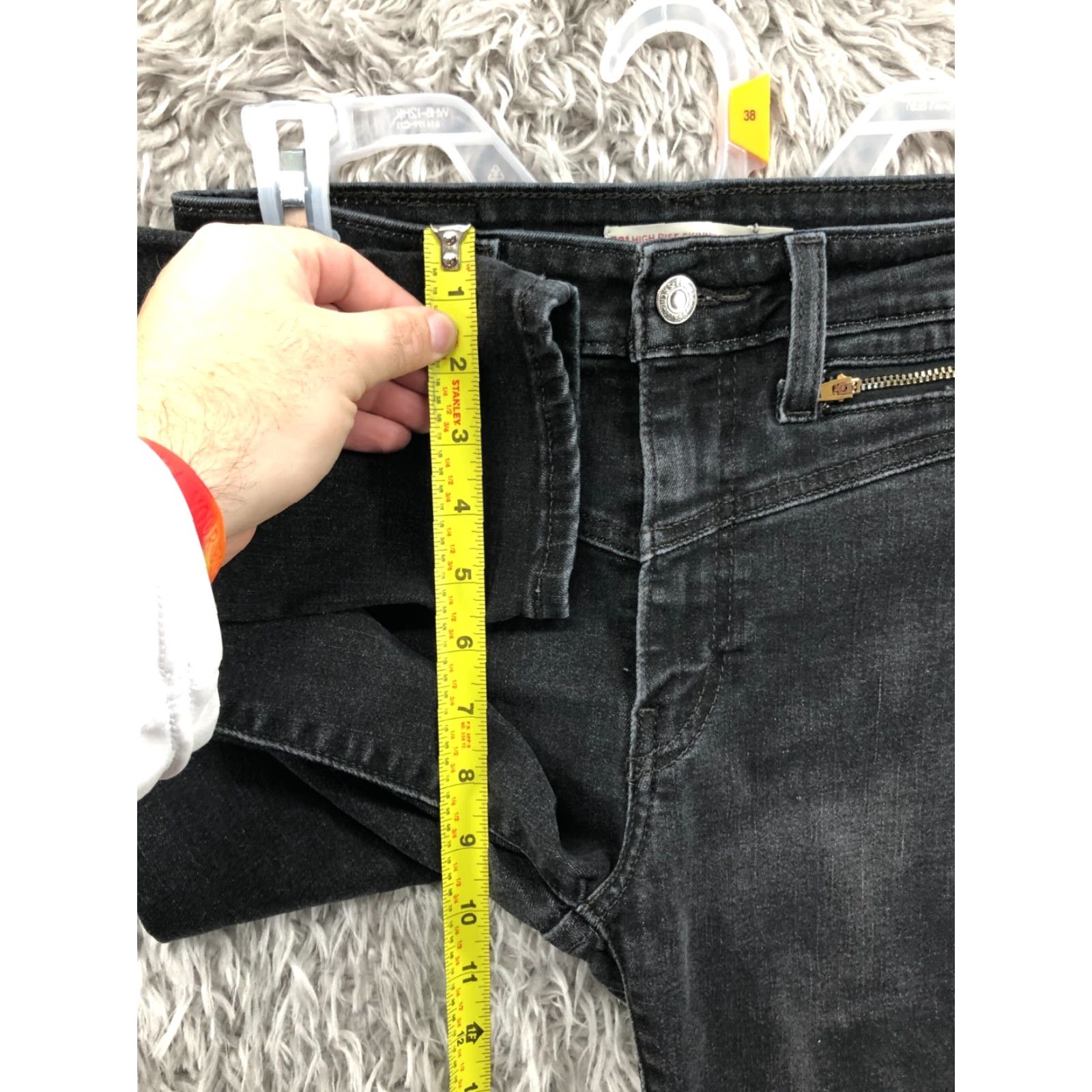 Levi's Levi's 721 High Rise Skinny Jeans Womens Size 27 Black Dark Wash Denim Modern Classic American Levi's 700 Series Regular Fit Size 27" / US 4 / IT 40 - 4 Thumbnail