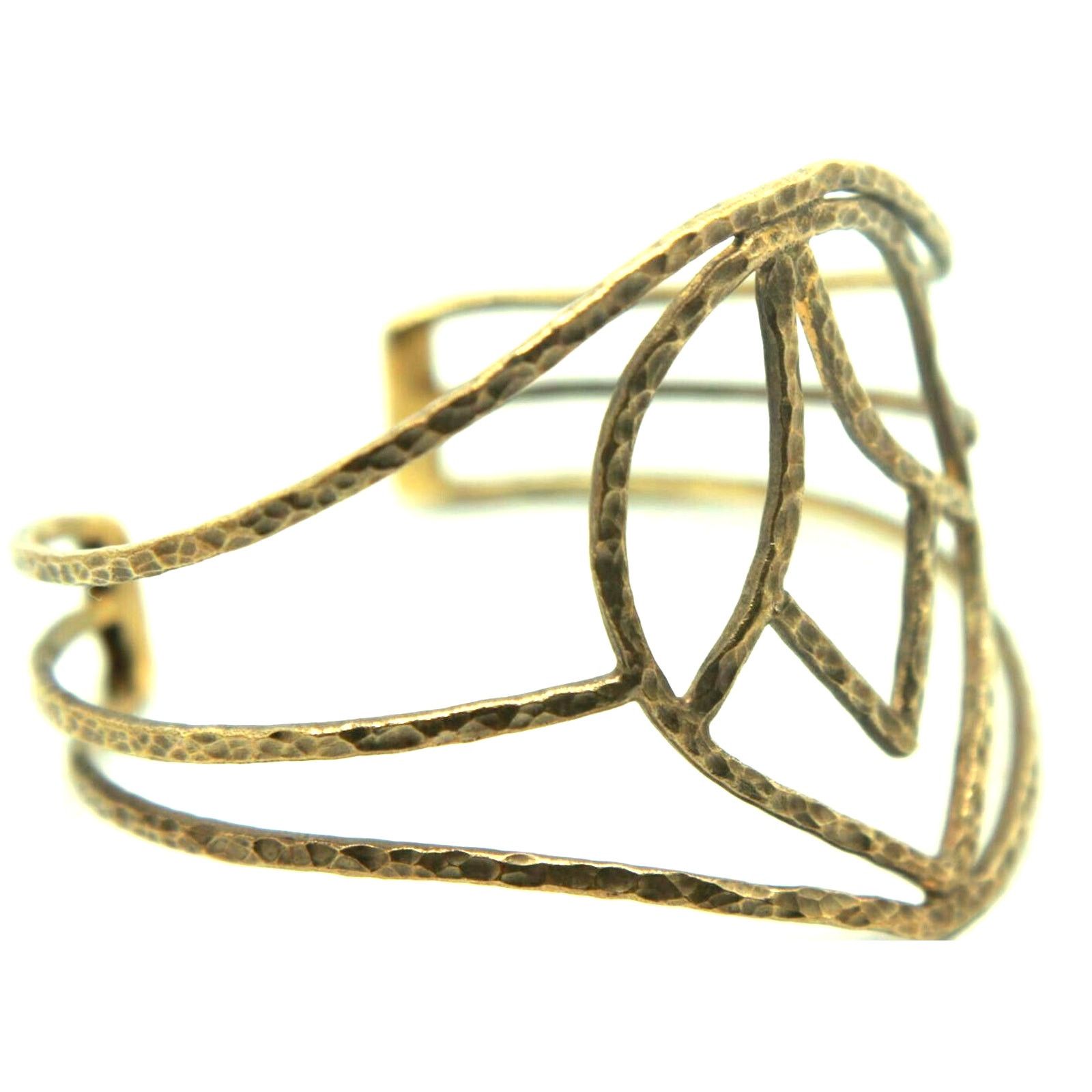 Other Vintage Hammered Twisted Cuff Bracelet Goldtone Metal Design Size ONE SIZE - 1 Thumbnail