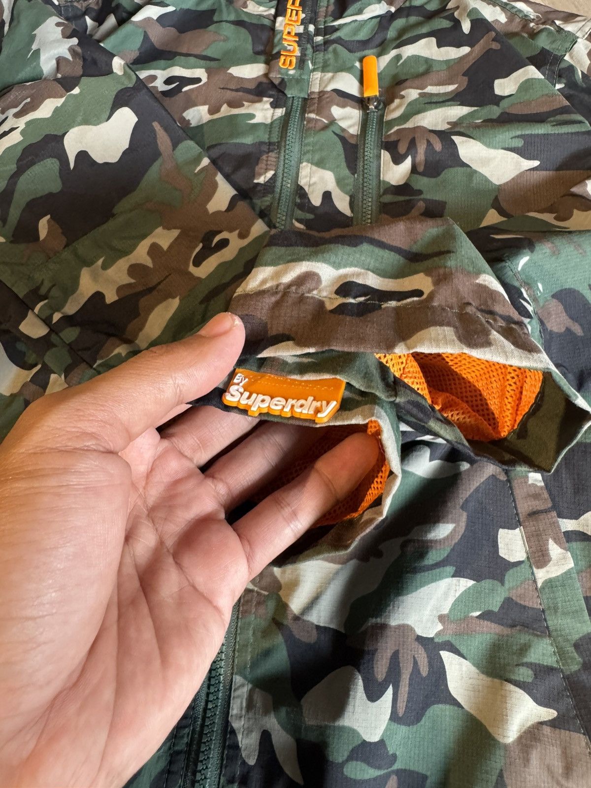 Superdry SUPERDRY THE WINDHIKER CAMO JACKET Size US M / EU 48-50 / 2 - 7 Thumbnail