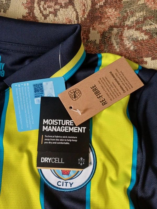 Puma Puma Manchester City 2024/25 Away Shirt (Haaland 9) Size US M / EU 48-50 / 2 - 13 Thumbnail