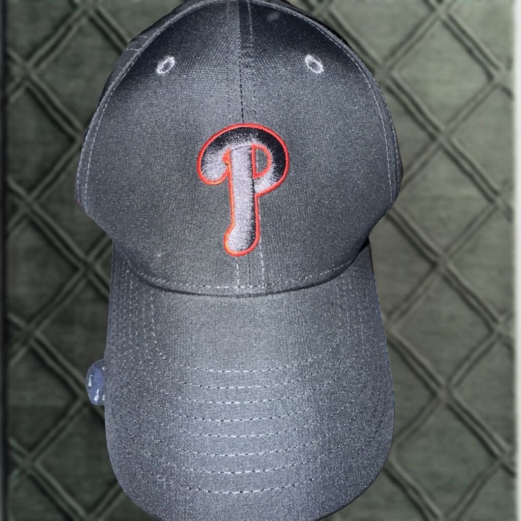 Nike Nike Philadelphia Phillies Legacy Dri-Fit Adjustable Hat Baseball Cap GUC Mens Multicolor One Size Size ONE SIZE - 1 Thumbnail
