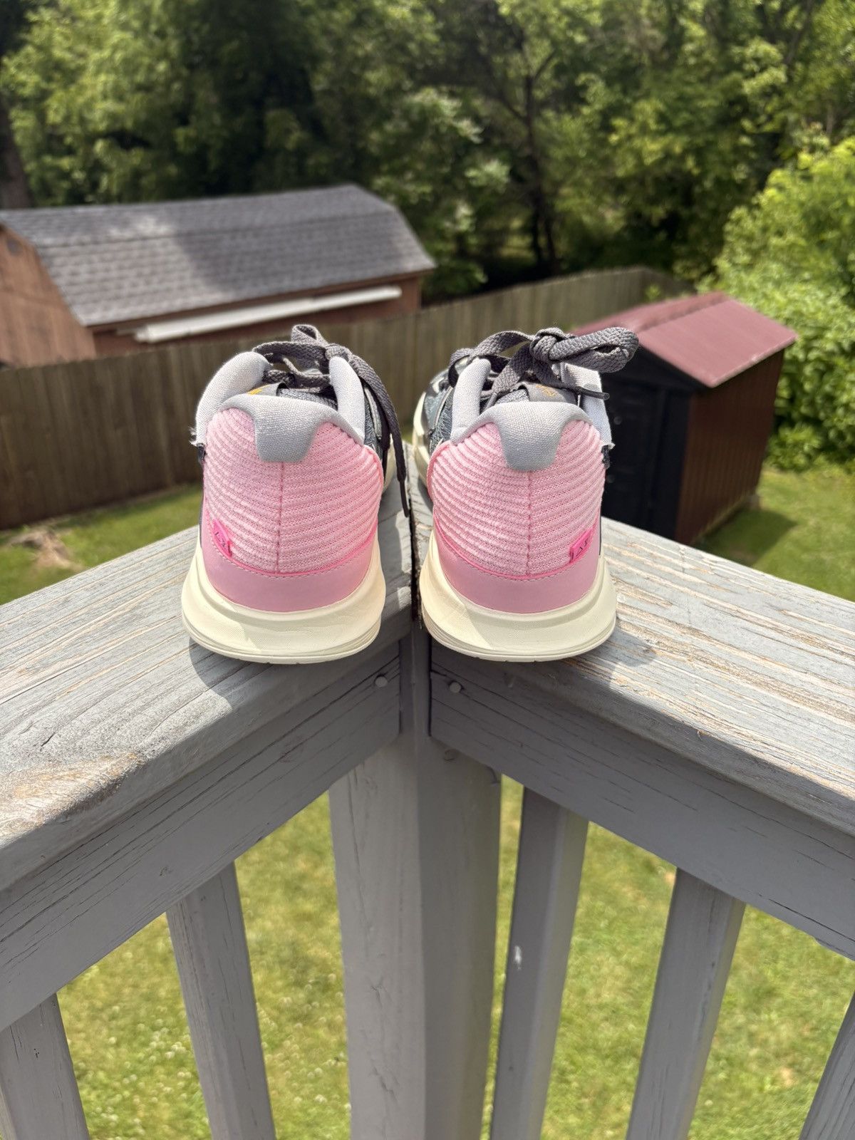 Nike Kyrie low 5 preservation Size US 7.5 / EU 40-41 - 3 Thumbnail