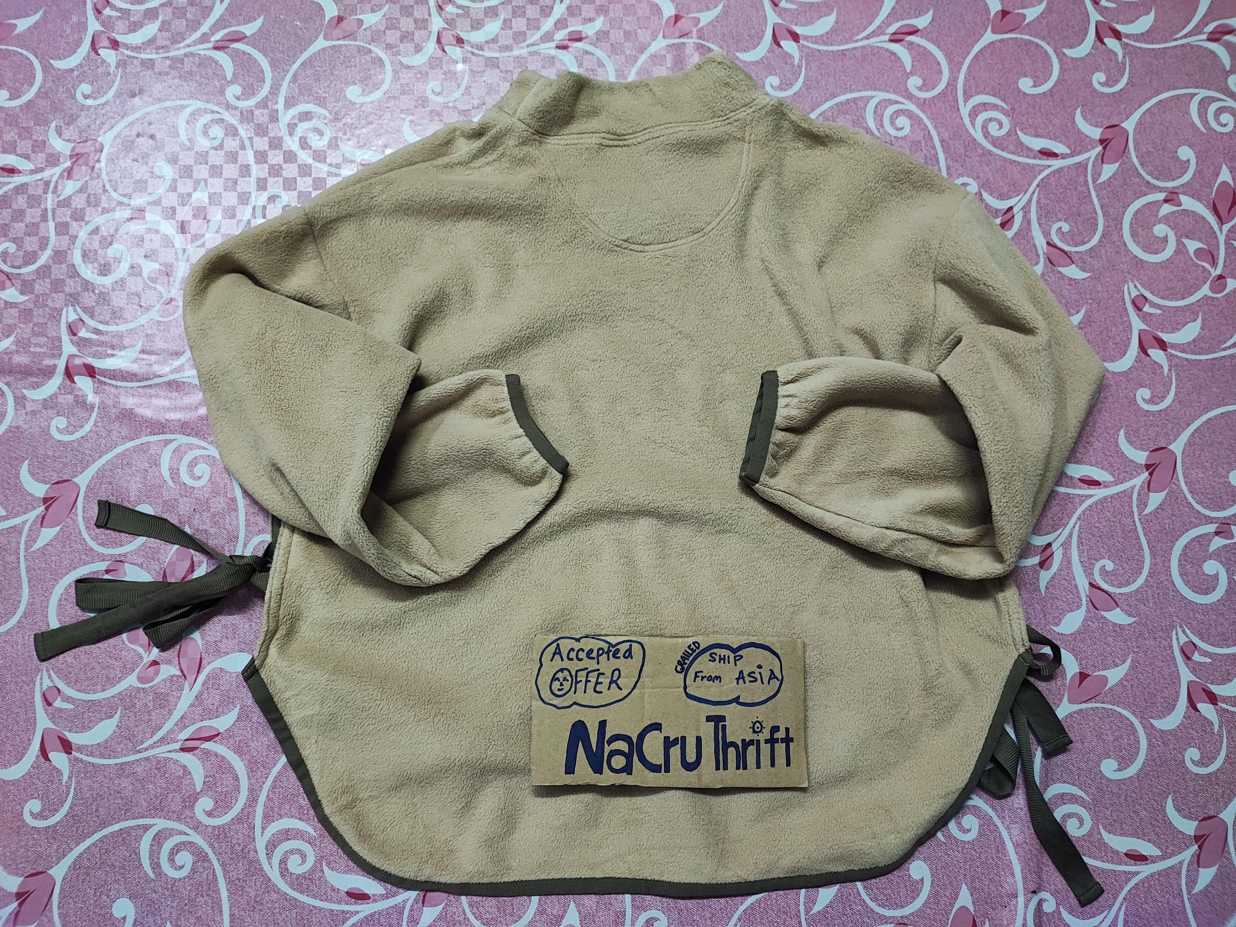 image of Aztech&mountain x Japan Blue White Mountaineering X Uniqlo Fleece Sweater in Khaki (Size Small)