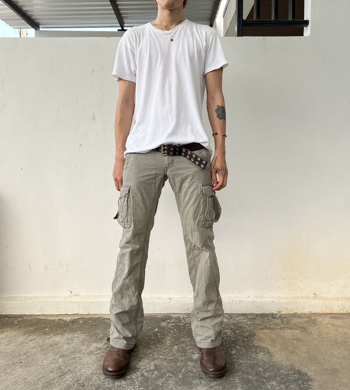 Japanese Brand Japan brand // G.O.A. Style Low rise flared cargo pants Size US 31 - 2 Thumbnail