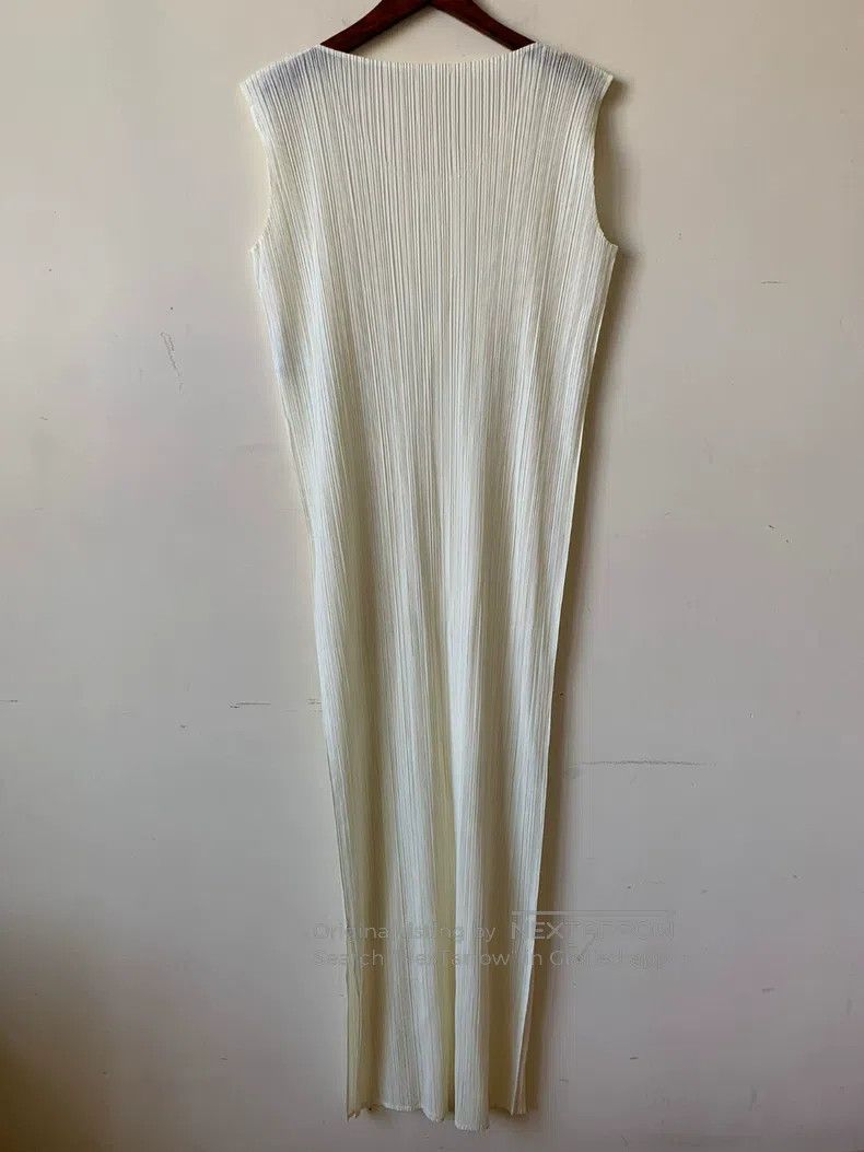 Issey Miyake Issey Miyake Medium Length Dress Size S / US 4 / IT 40 - 2 Thumbnail