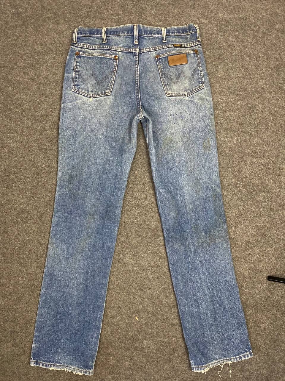 Wrangler vintage wrangler slightly distressed denim nice design Size US 34 / EU 50 - 2 Thumbnail