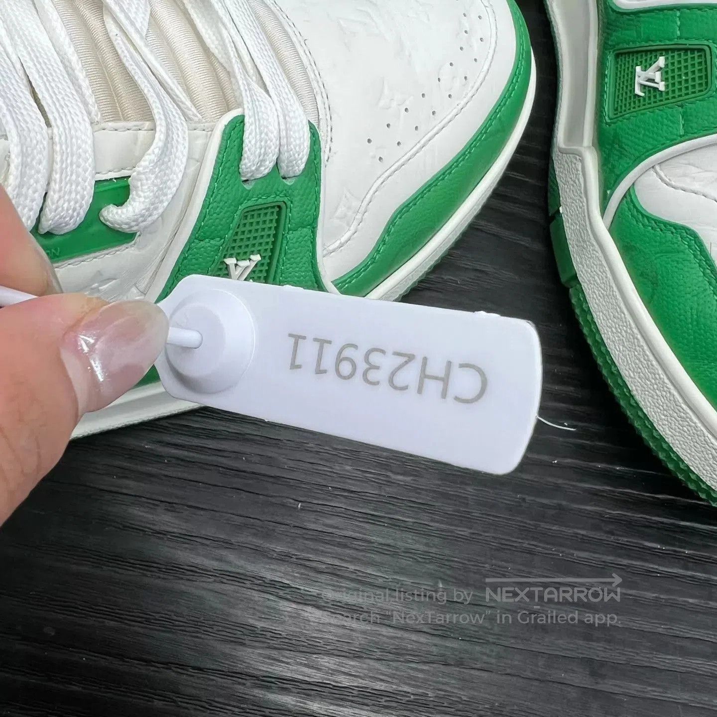 Louis Vuitton Green Low-Top Sneakers Size 8.5. Size US 8.5 / EU 41-42 - 9 Thumbnail