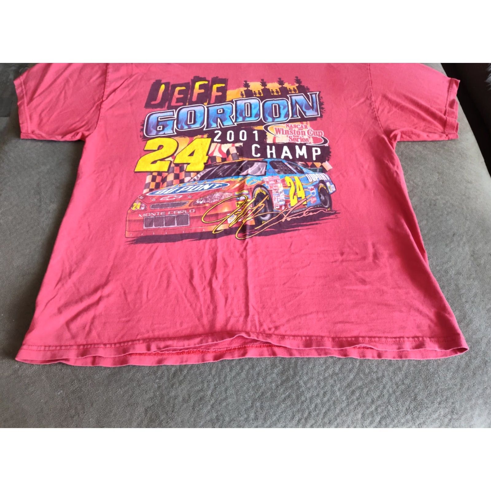 Chase Authentics VINTAGE NASCAR T-Shirt Jeff Gordon 2001 Winston Cup Champion Chase Authentics Mens L Red Nascar Cars Graphic Crew Neck Short Sleeve Size US L / EU 52-54 / 3 - 2 Thumbnail