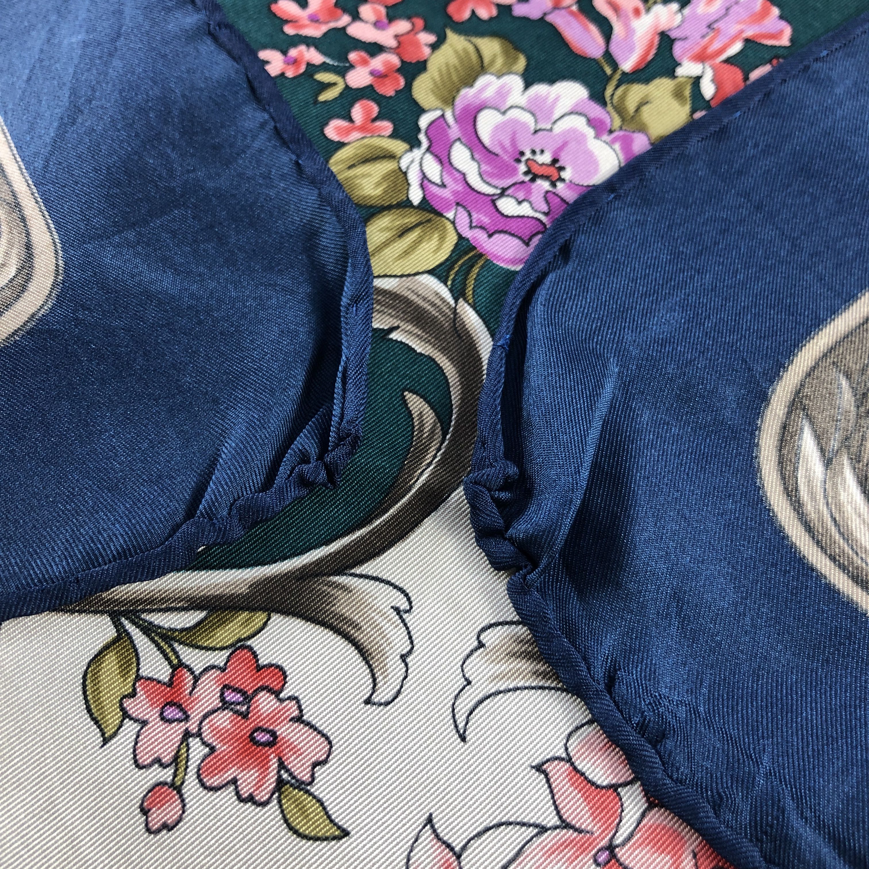 Japanese Brand Luxury Floral Silk Scarf M1372 Size ONE SIZE - 4 Thumbnail