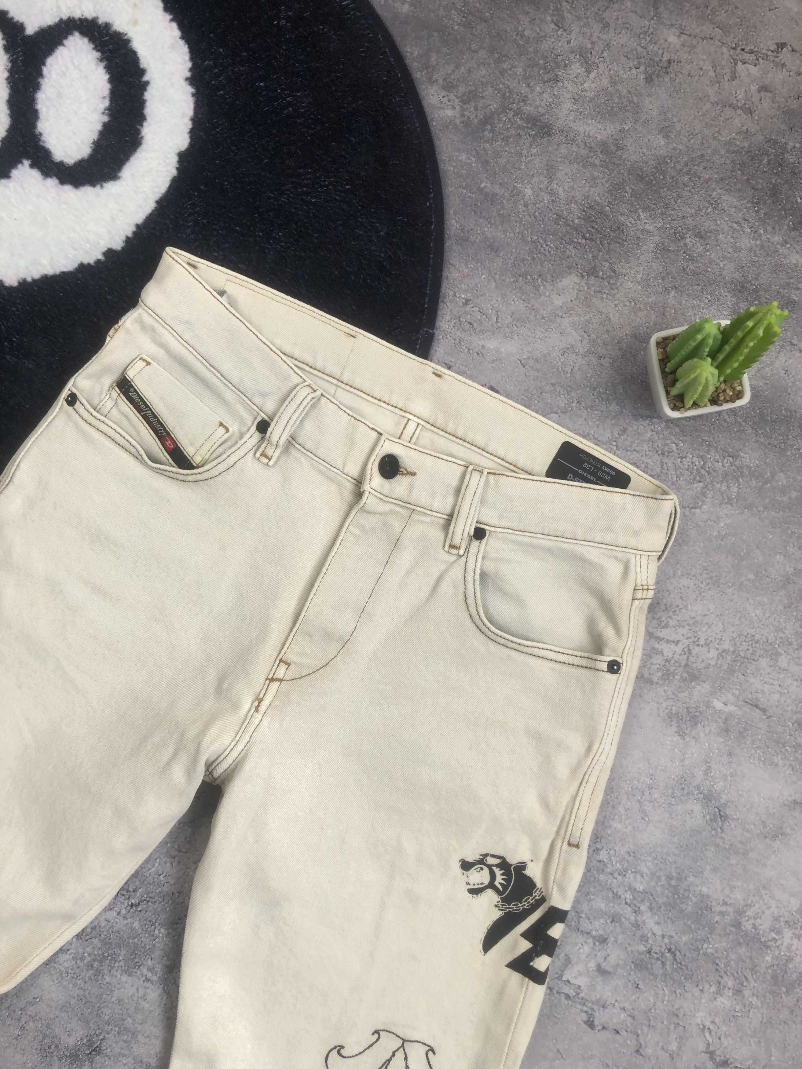 Diesel DIESEL Y2k Big Logo Ribbon Casual Streetwear Jeans White 29 Size US 29 - 15 Thumbnail