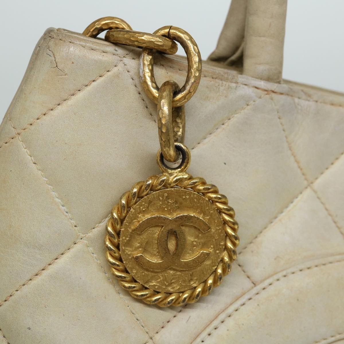 Chanel CHANEL Tote Bag Lamb Skin Beige CC Size ONE SIZE - 14 Thumbnail
