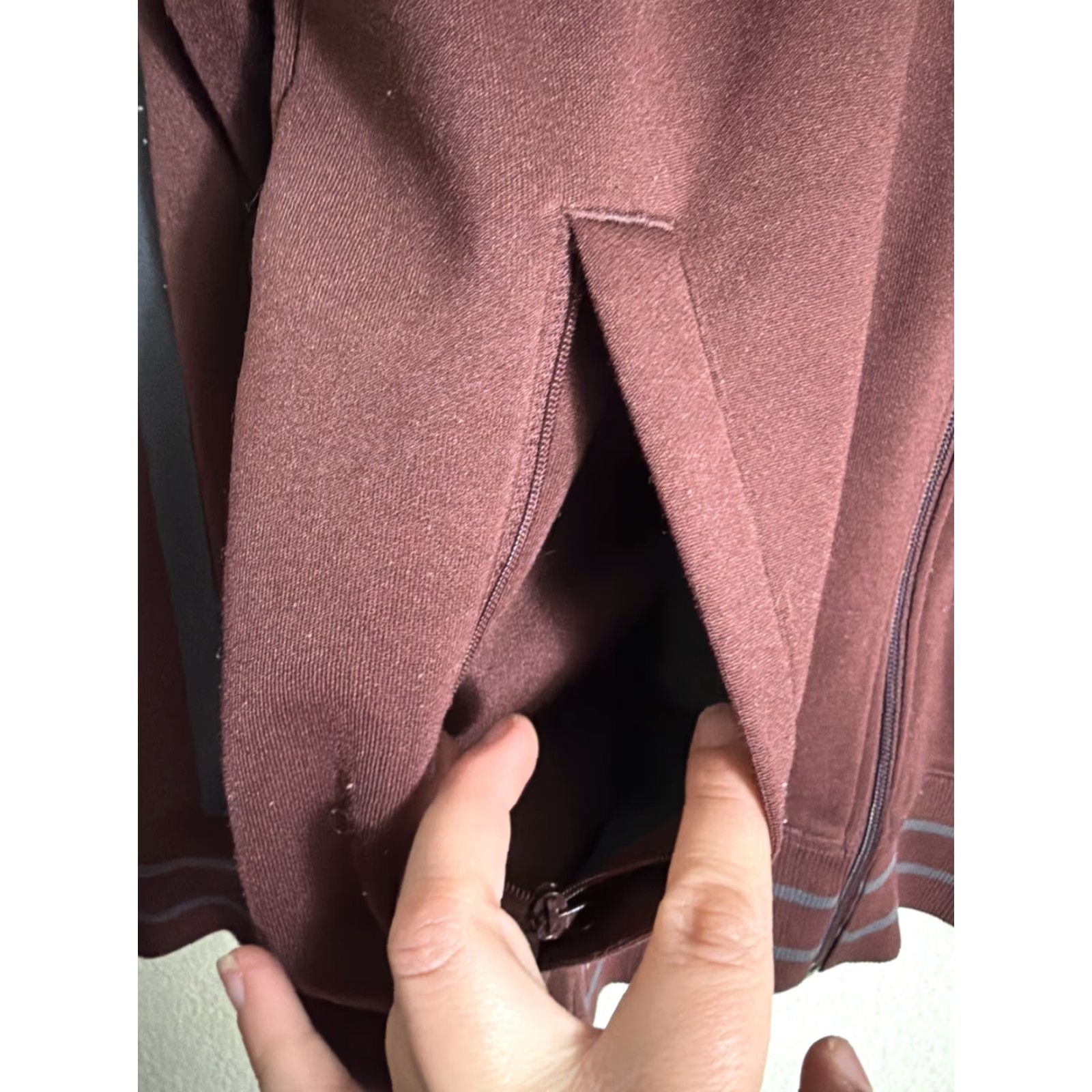 The North Face The North Face Mens Large Full Zip Track Jacket Maroon Gray Stripe Large Men Jacket The North Face Mens Full Zip Track Jacket Maroon Gray Stripe Size US L / EU 52-54 / 3 - 6 Thumbnail