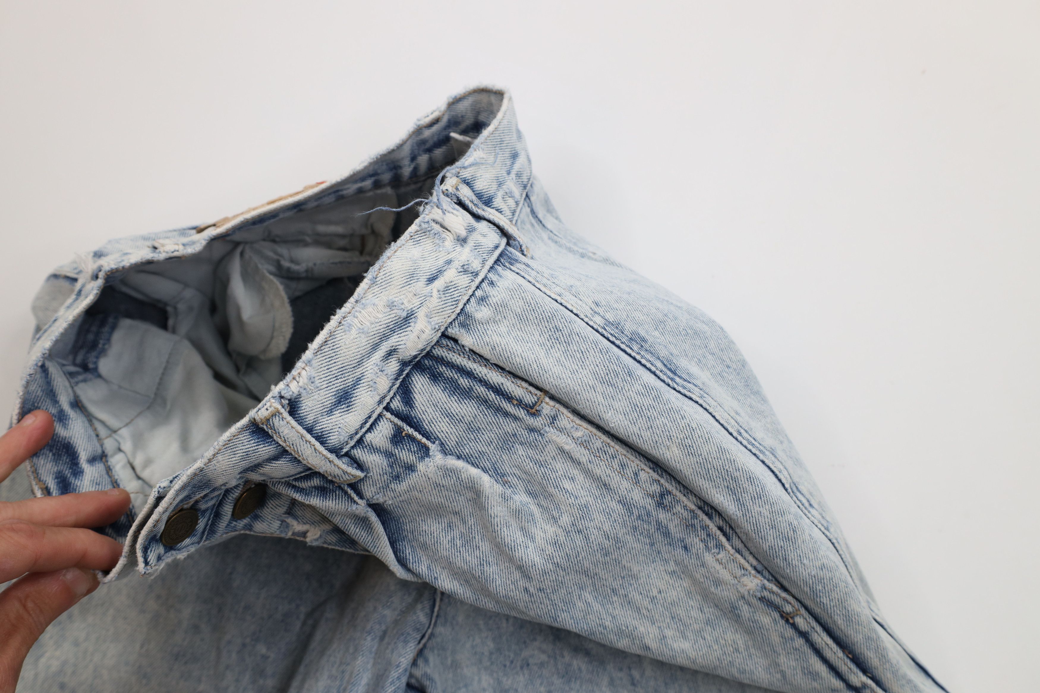 Vintage Vintage 90s Streetwear Acid Wash Pleated Tapered Jeans Size 32" / US 10 / IT 46 - 10 Thumbnail